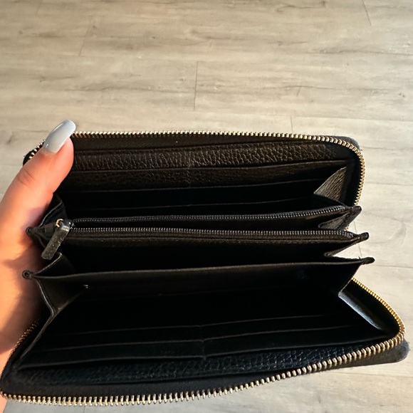 Gucci wallet - Picture 2 of 3